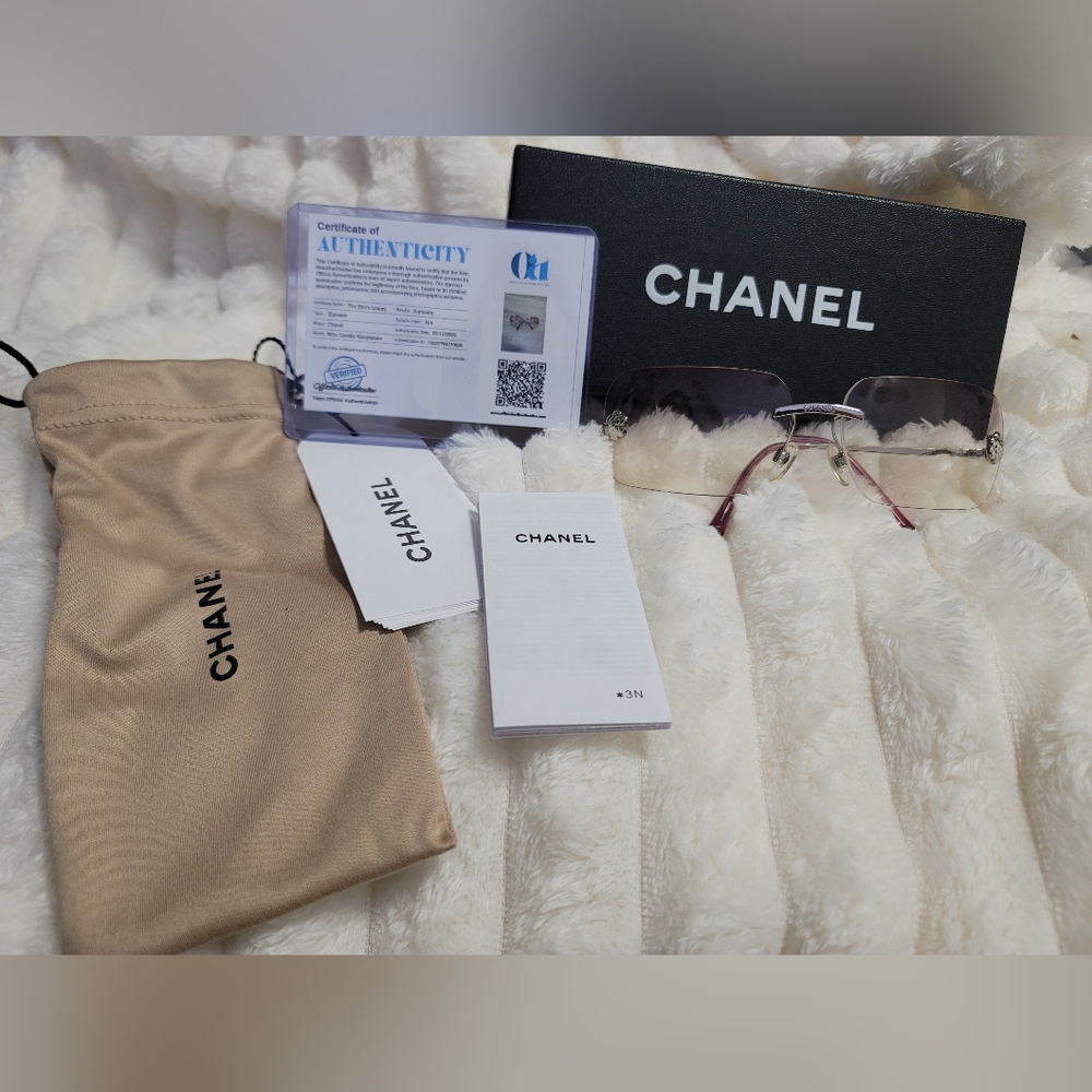 Chanel Gradient Camellia Rimless Sunglasses With COA - Picture 11 of 11